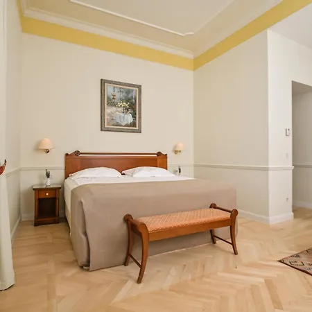 Otel Continental