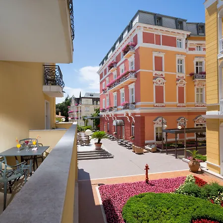 Continental Szálloda 3*