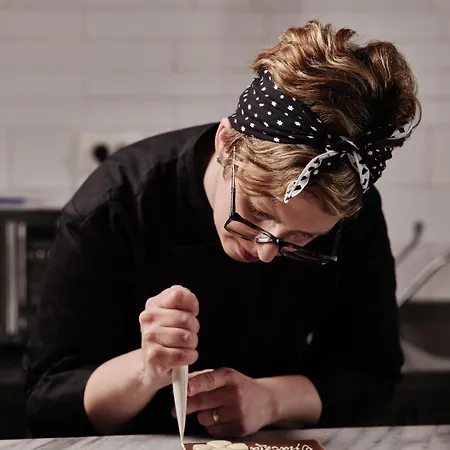 Continental 3* Abbázia