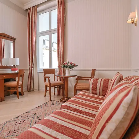 Continental Szálloda