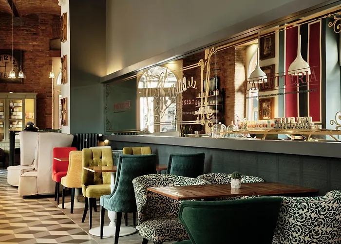 Отель Continental 3*