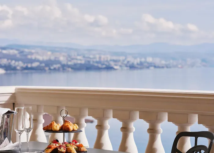 Continental Отель 3*